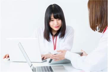 定期的に面談を設け、生徒の要望やこれからの学習方法について話し合います。豊富な入試データもありますので進路相談にも対応できます。